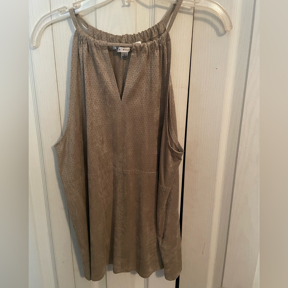 Beige tank top